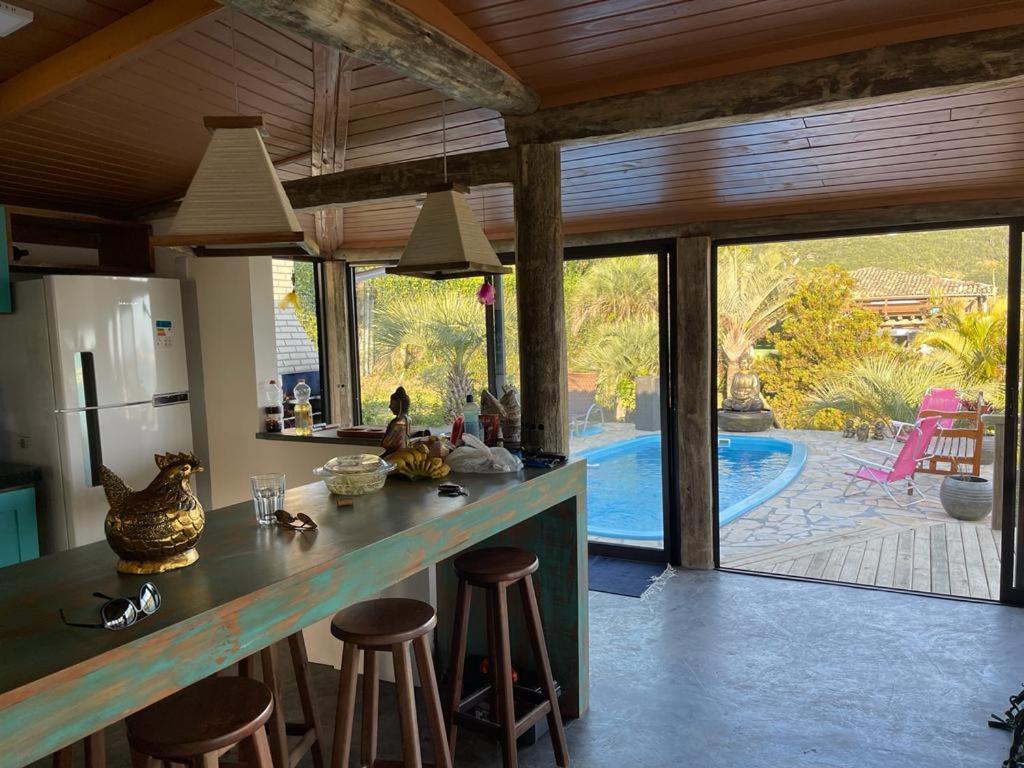 Villa Santorini Praia Do Rosa Com Piscina E Jacuzzi المظهر الخارجي الصورة